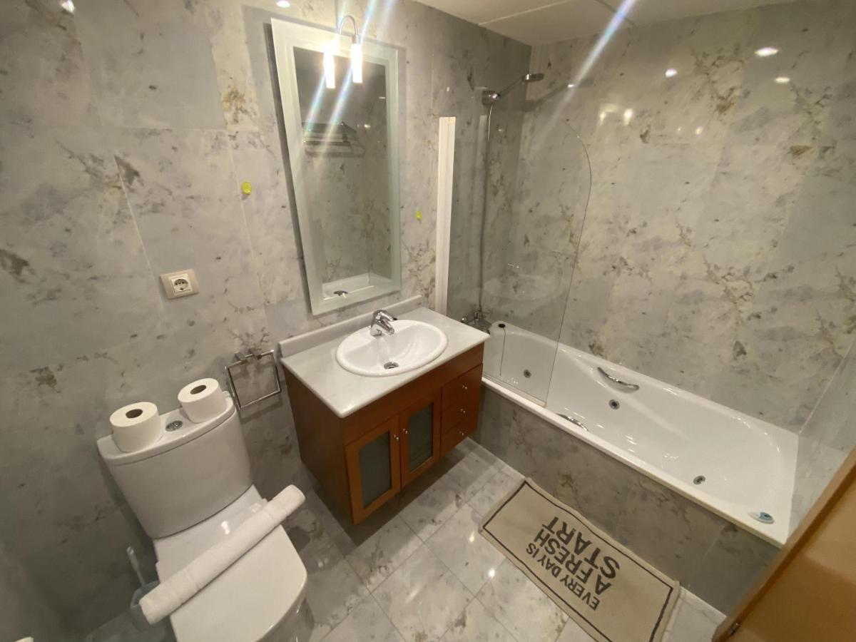 For A Stay Les Ones Salou Exterior photo